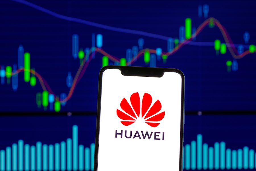 Trump banna Huawei: ‘Rischio per la sicurezza nazionale’