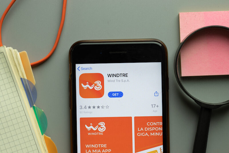 Passa a WindTre: minuti illimitati e 100 GB a 7,99 euro