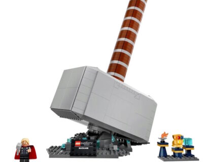 Martello di Thor: in arrivo il set LEGO a grandezza naturale