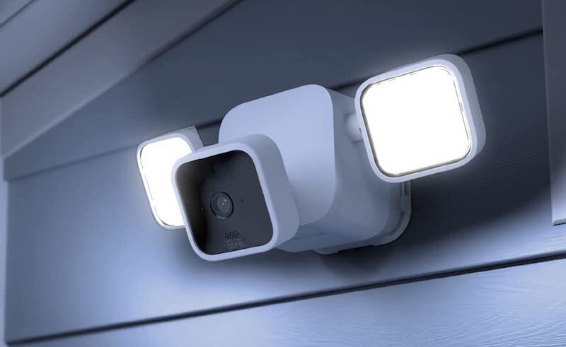 Videocamera Blink Outdoor in offerta: sicurezza e luminosità per la tua casa
